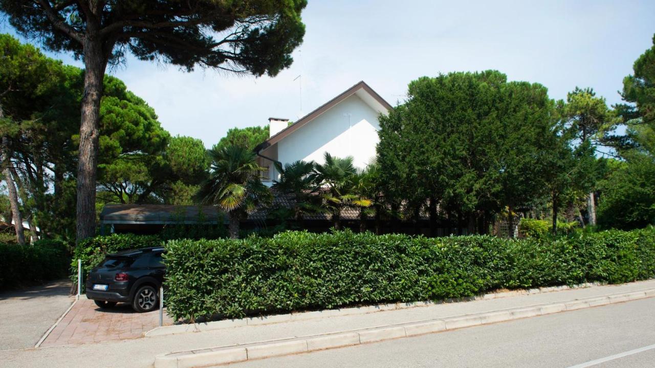 Villa Scultura Seaview Lignano Sabbiadoro Exterior photo